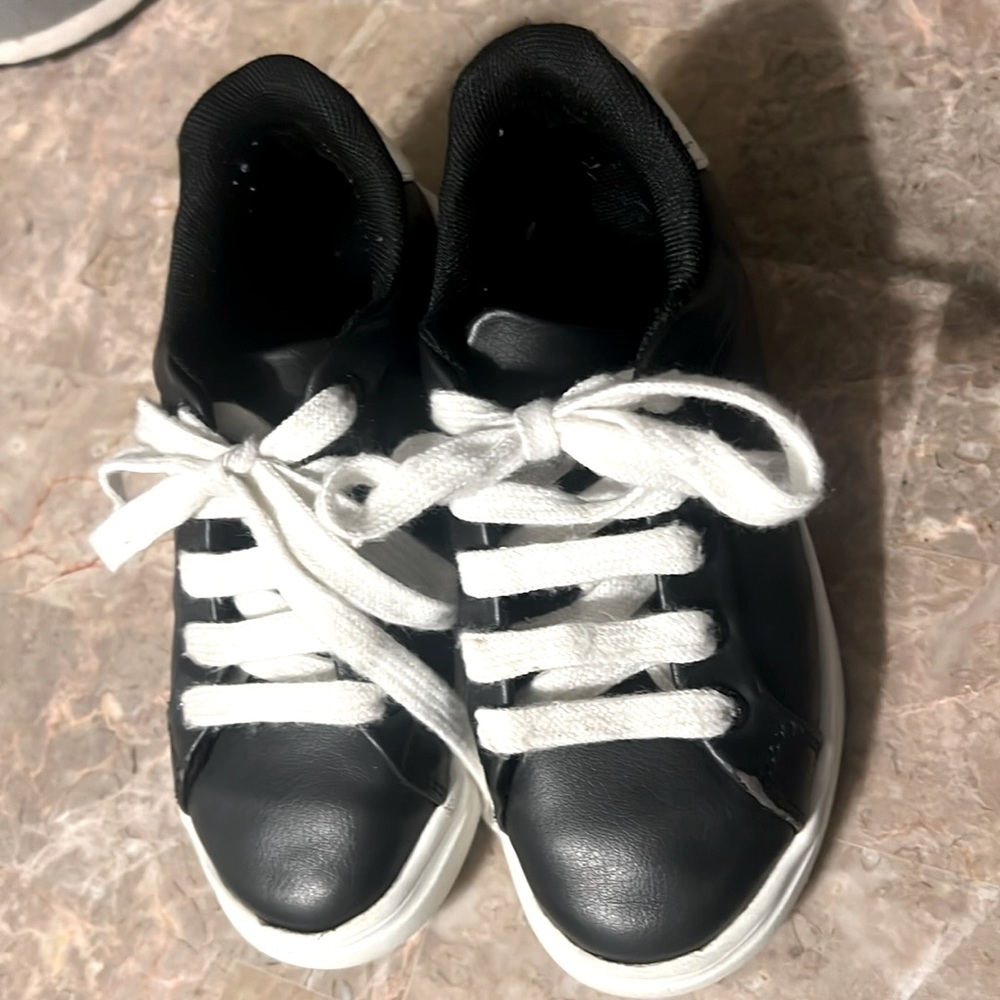 Great condition used just a few times  size 12.5